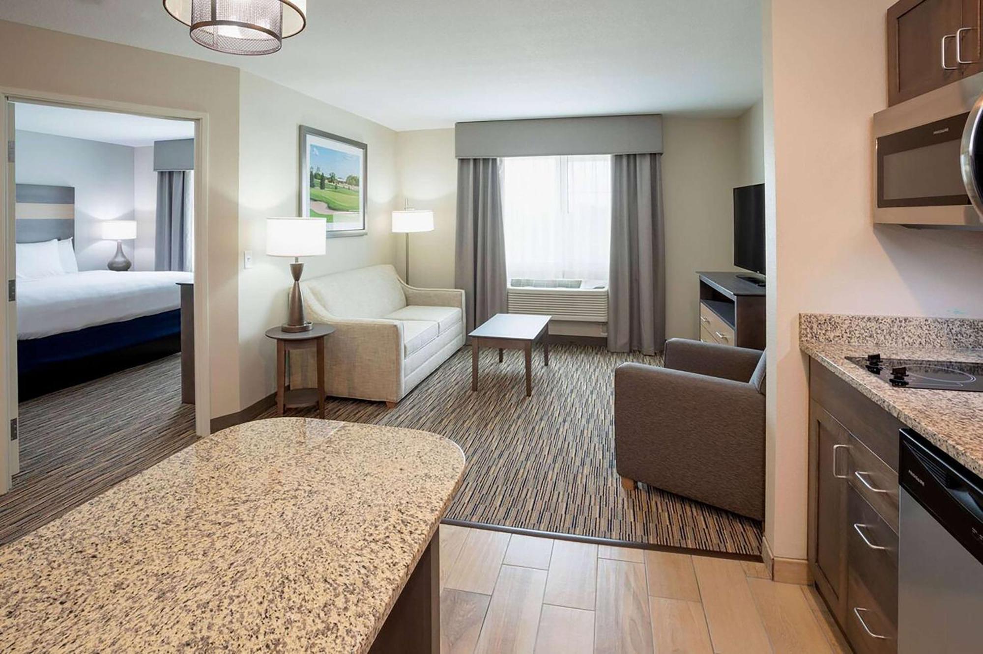 Little Crow & Conference, Trademark By Wyndham Hotel Spicer